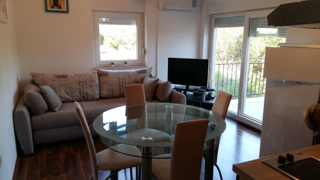 Apartment Adriatic 우마그 외부 사진